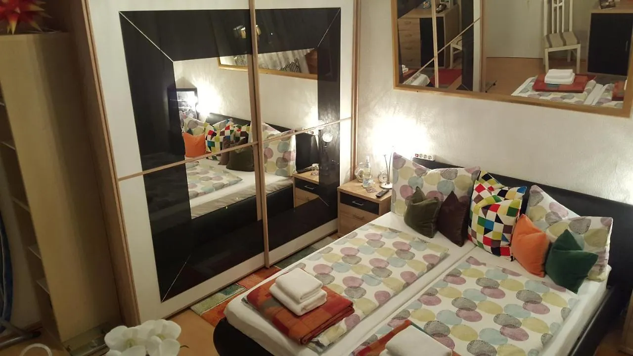 Beliebte Unterkunft 60Qm In Neuss Zwischen Duesseldorf & Koeln Apartment