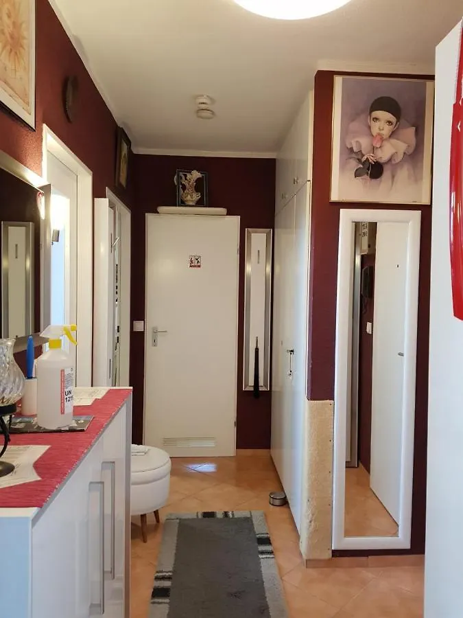 Apartment Beliebte Unterkunft 60Qm In Neuss Zwischen Duesseldorf & Koeln